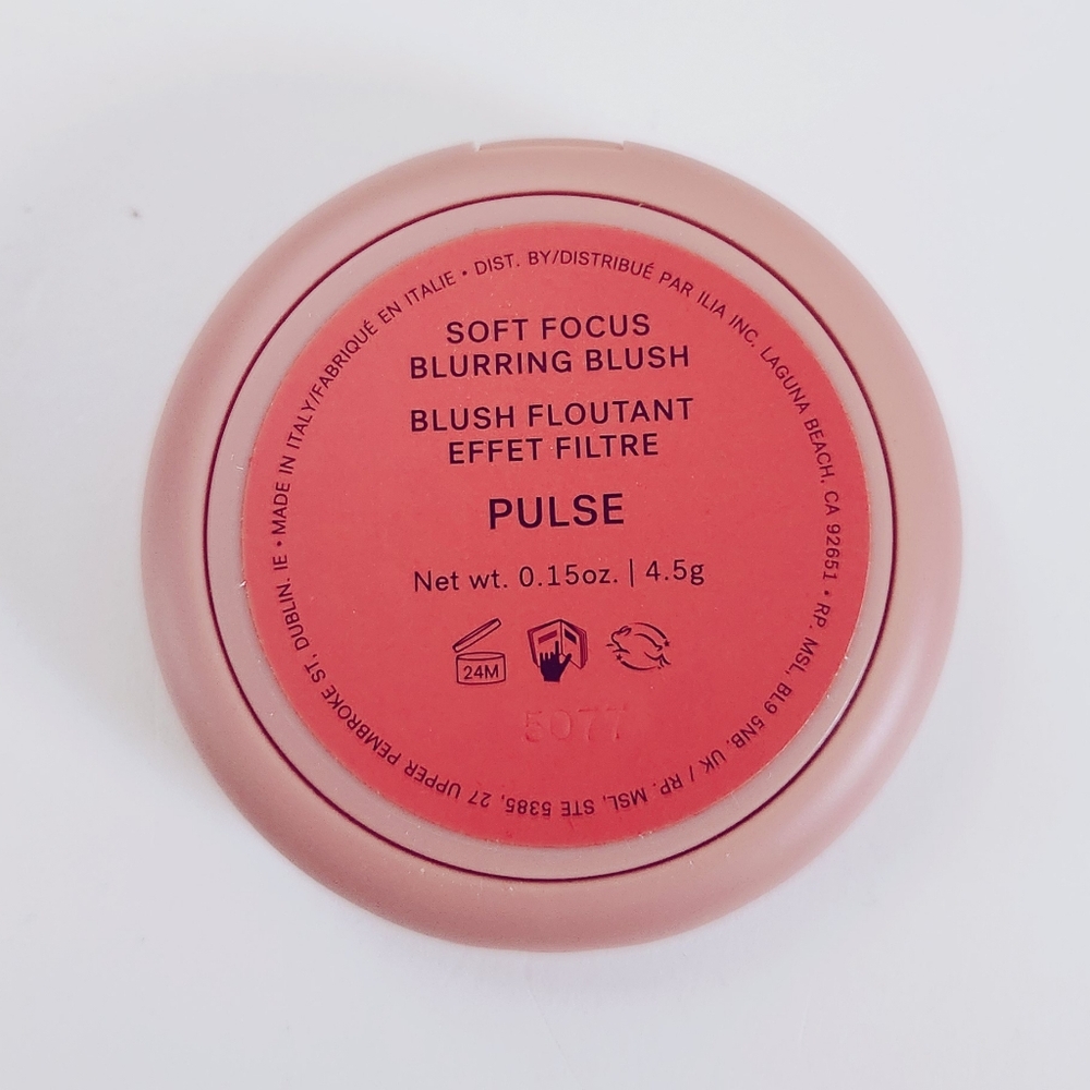 ILIA Soft Focus Blurring Blush Pulse - Picture 10 of 16